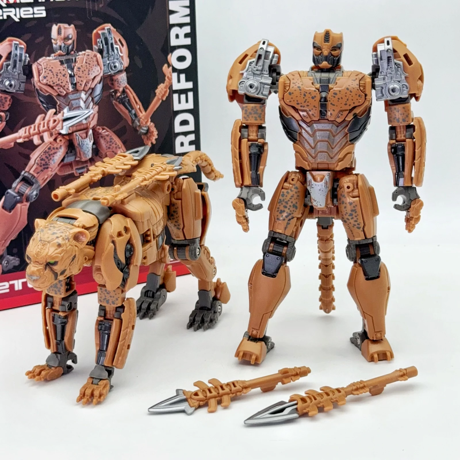 

BMB QT-02 QT02 Cheetor Transformation The Rise of the Beast Yellow Leopard KO Action Figure Deformation Robot Model Gift