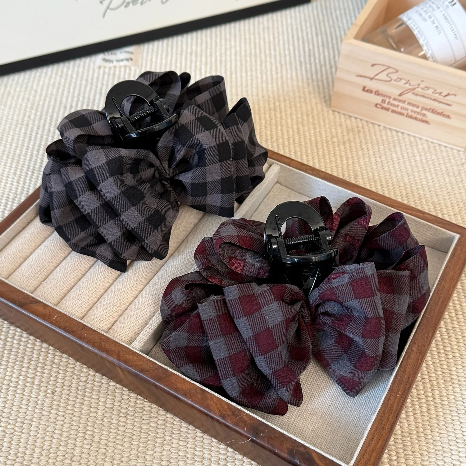 1pc Plaid Bubble Shark Clip Korean Cloud Volumizing Hair Claw for Women Back of Head Bun Holder Viral Influencer Style