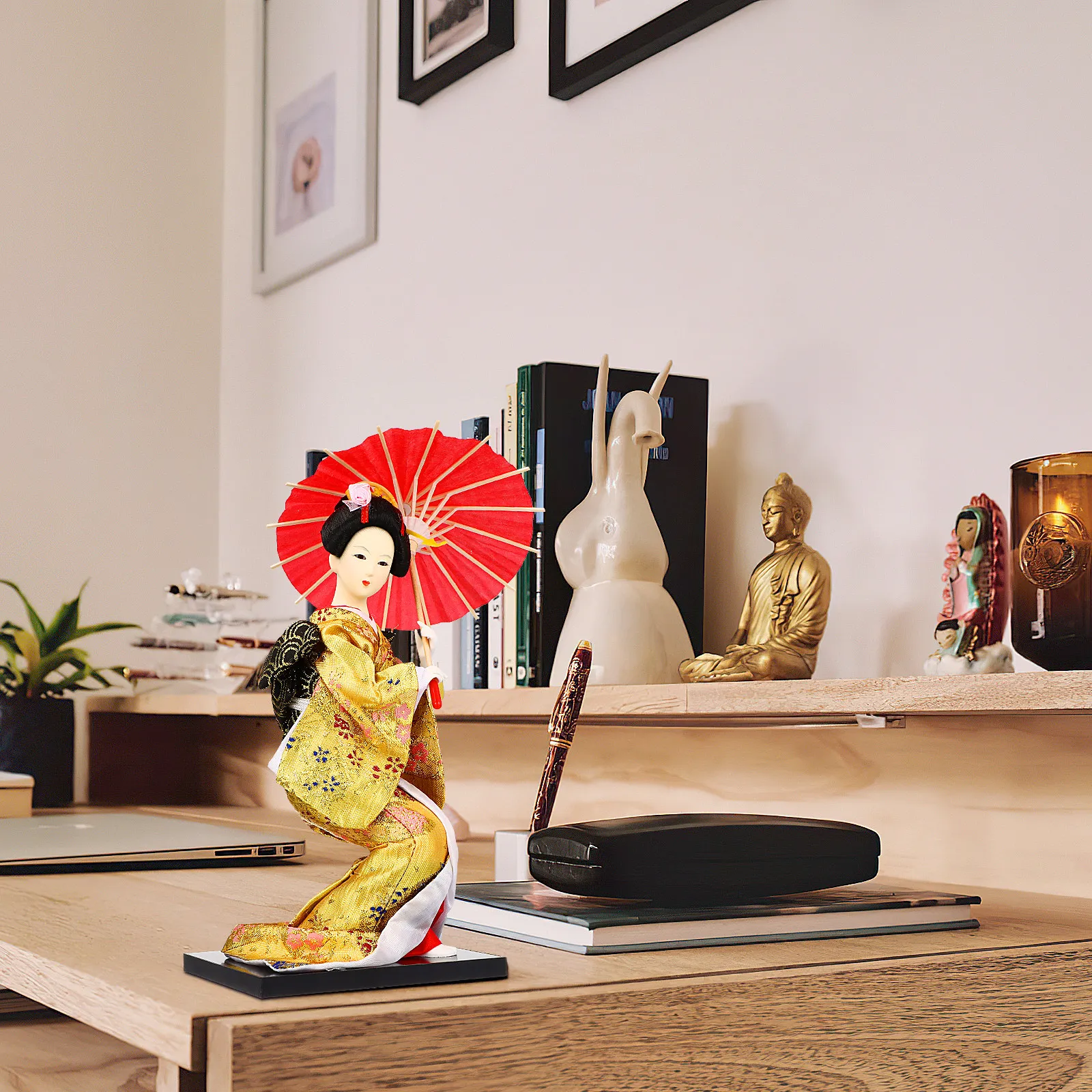 

1Pcs Japanese Geisha Ornament Desktop Decor Home Decoration Art Craft Gift for Living Room Bedroom Office Tabletop Japanese