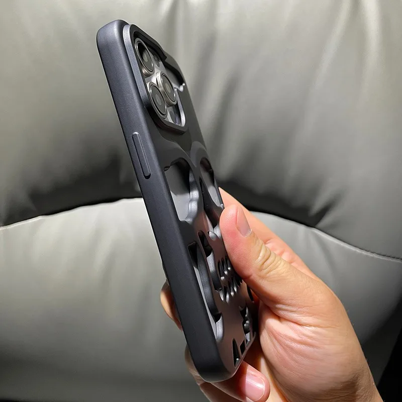 Coole Hohlraum-Wärmeableitungs-Handyhülle mit Totenkopf-Ghostface-Plattierung für iPhone 18 17 16 Pro Max 15 14 13, modische, schlanke Hülle – Detail 23