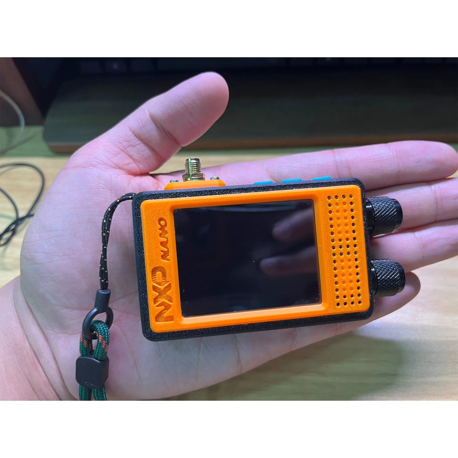 NXP-NANO جهاز استقبال راديو FM محمول 65-108 ميجا هرتز TEF6686 + ESP32 التحكم الرئيسي مع شاشة لمس IPS 2.4 بوصة