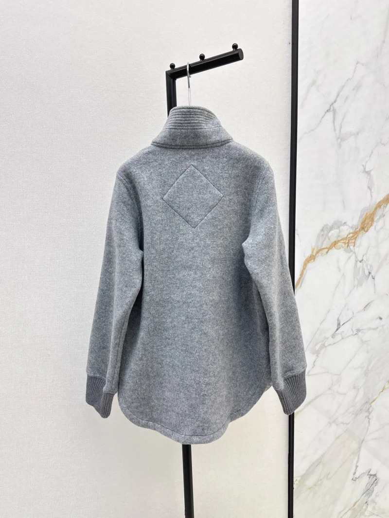 2024 Autumn/Winter New Sporty Women's Hoodie Fashionable and Exquisite Stand Collar Loose Woolen Sweatcoat Grey