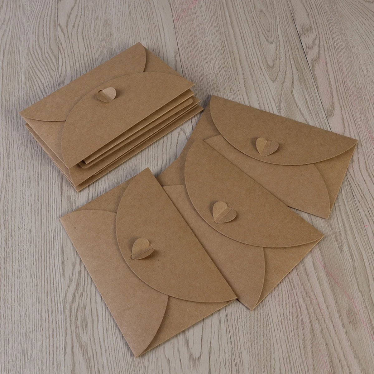 

6Pcs Handmade Vintage Kraft Heart Greeting Cards DIY Cross-Stitch Envelope Holiday Christmas New Year Birthday