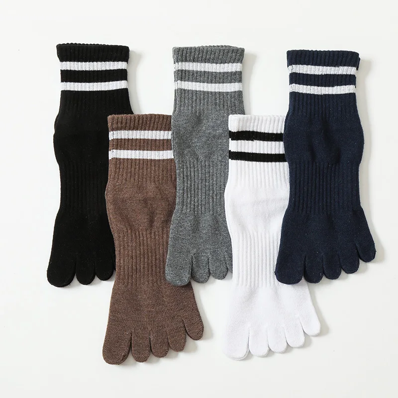 1 Pairs Man 5 Finger Socks Soft Cotton Black White Striped Fashion Simple Party Dress Tube Socks Husbands Fathers Sokken