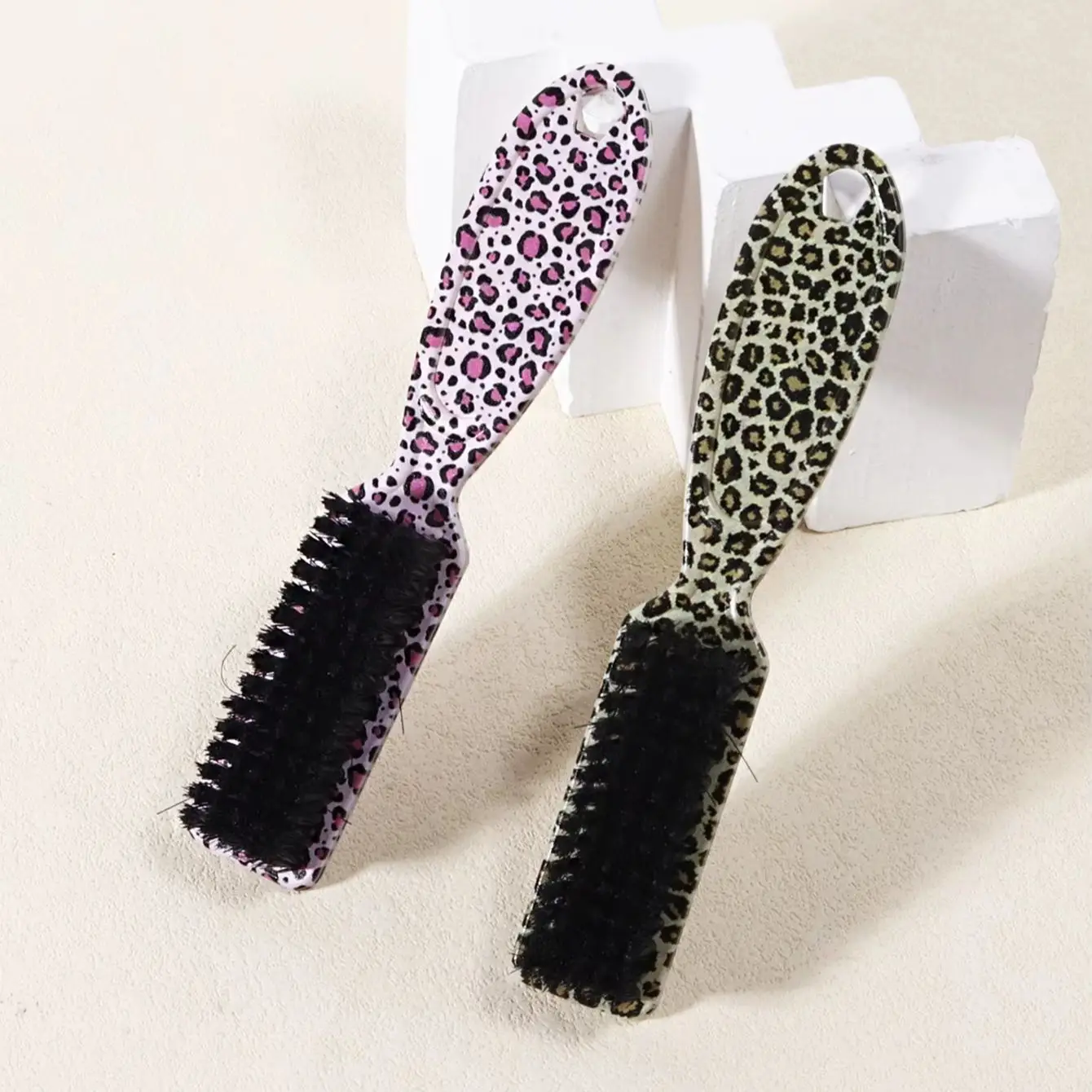 Professional Styling Hair Brush - Leopard Print Pattern, Easy to Carry, Suitable for All Hair Types, Special for Real Hair Wigs