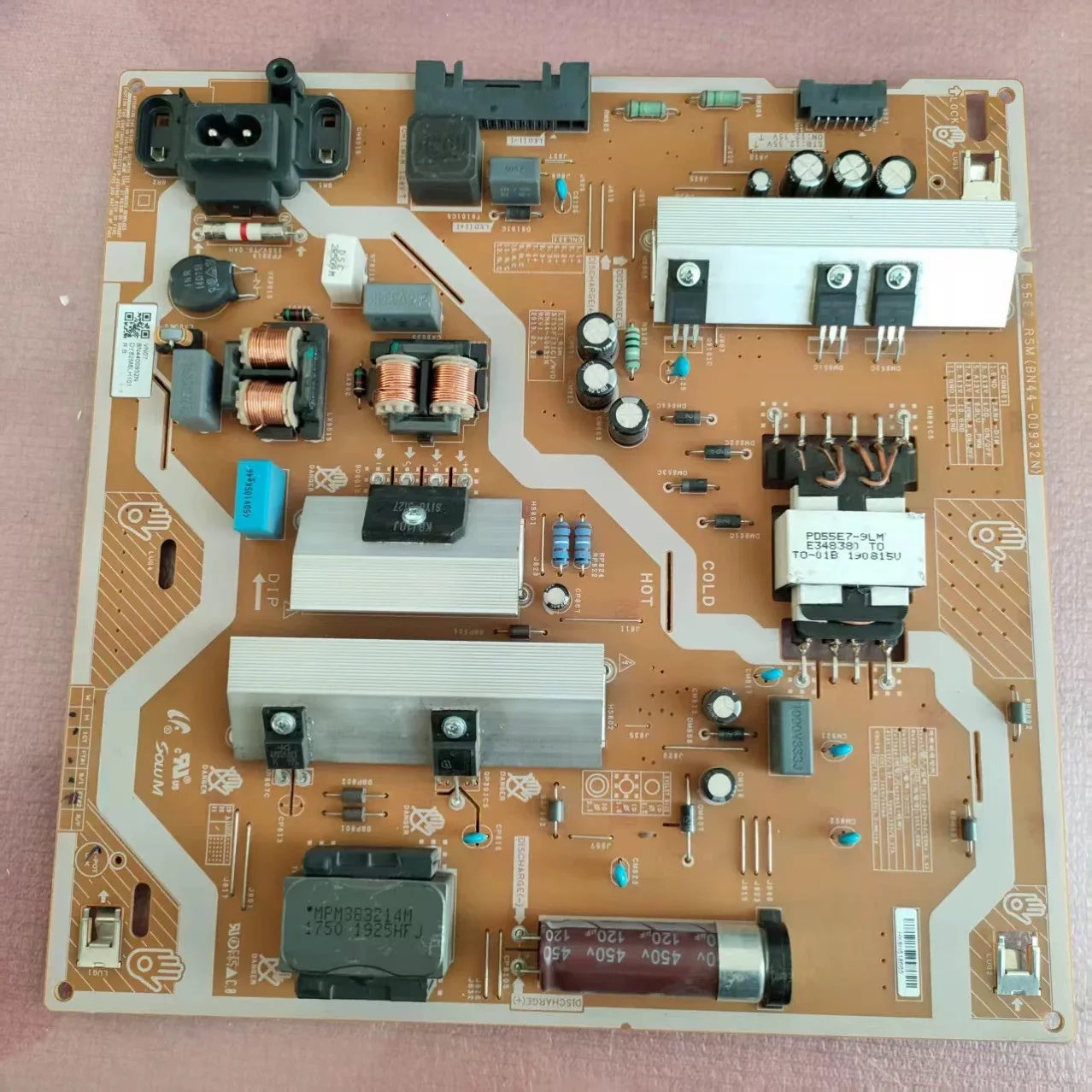 

BN44-00932S BN44-00932N Three-star QA65Q60RA UA65RU power supply BN44-00932M