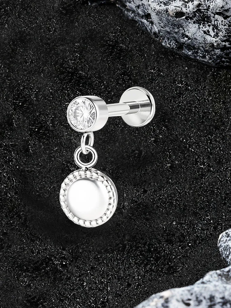 قطعة واحدة من قلادة الشفاه الأوروبية والأمريكية المصنوعة من الفولاذ المقاوم للصدأ مع مجوهرات ثقب الجسم من الزركون