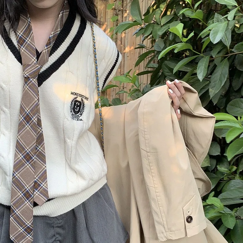 

Women's Preppy Sle Knitted Vest Versatile V-Ne Sweater Jaet Autumn Faion Briti Sle Polyester Fiber ort Length