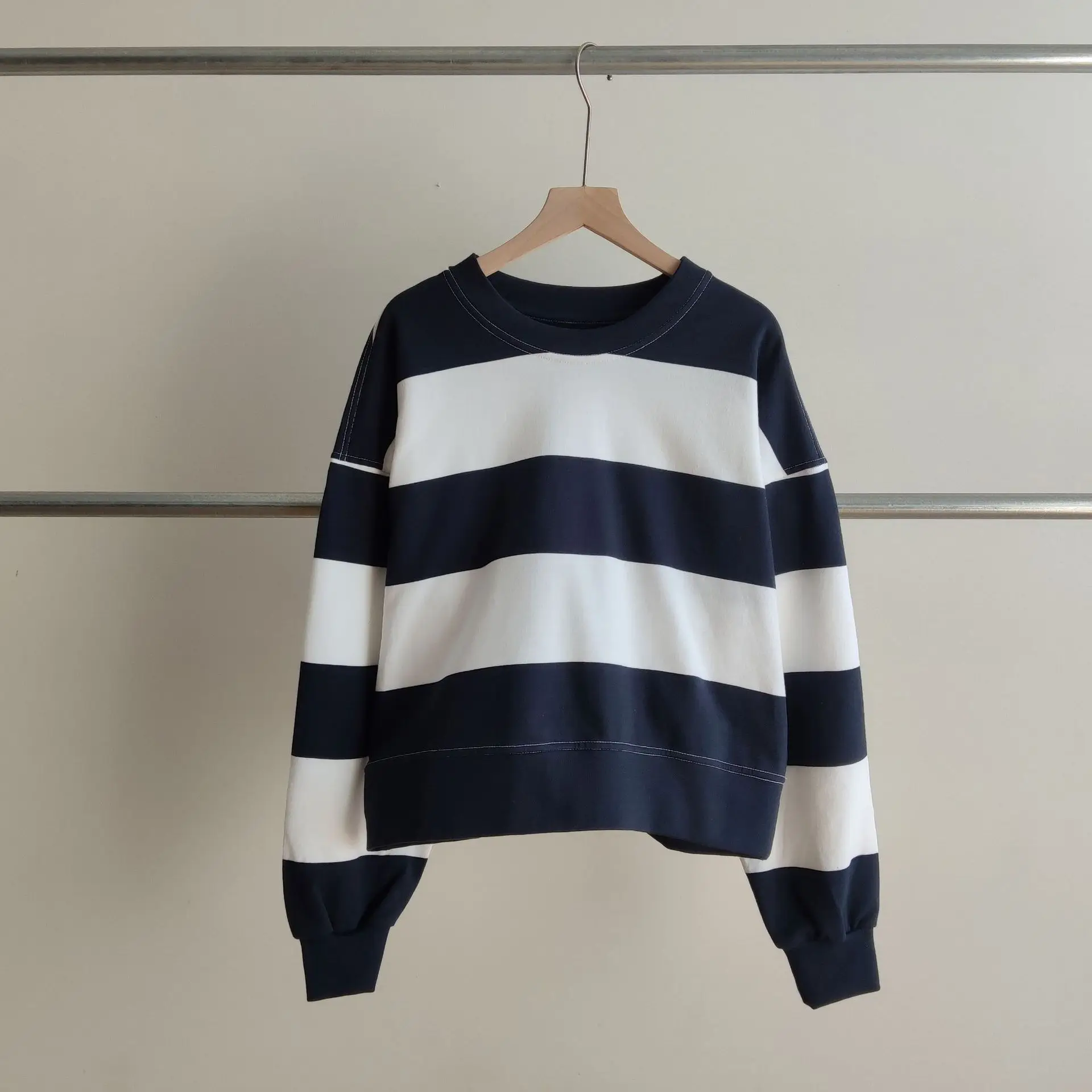 Women's Striped Pullover New Round Neck Sporty Hoodies US Size ;XS S M Free Shipping