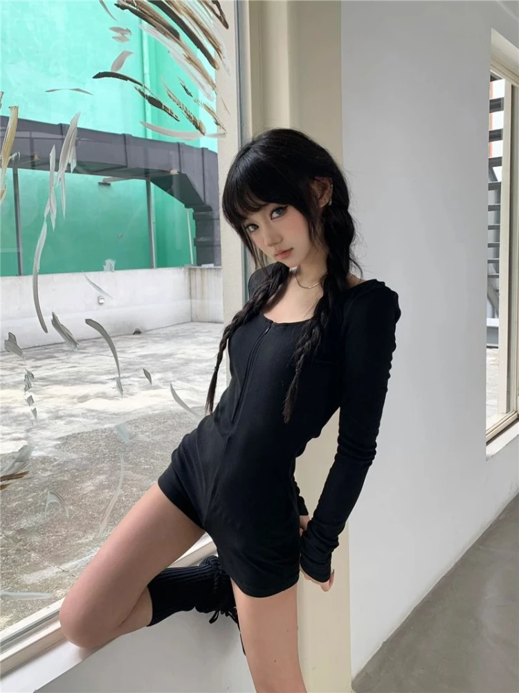 

Fashionable New Spicy Girl Style Street Tight Jumpsuit with High Waist and Sexy Yoga Long Sleeved Jumpsuit Shorts