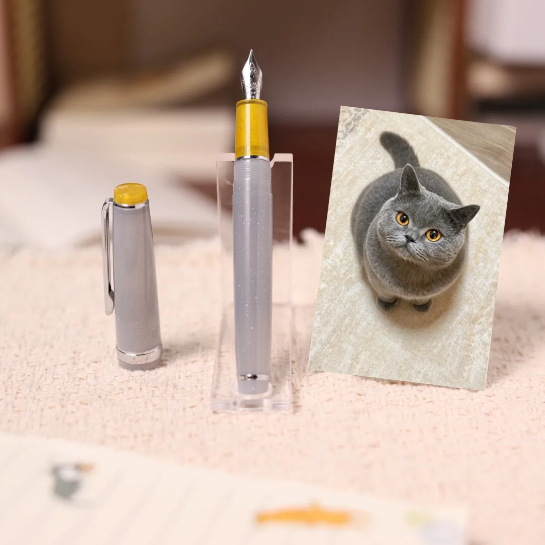 

Jinhao 82 Limited Edition Blue Cat Ins-style Calligraphy Fountain Pen