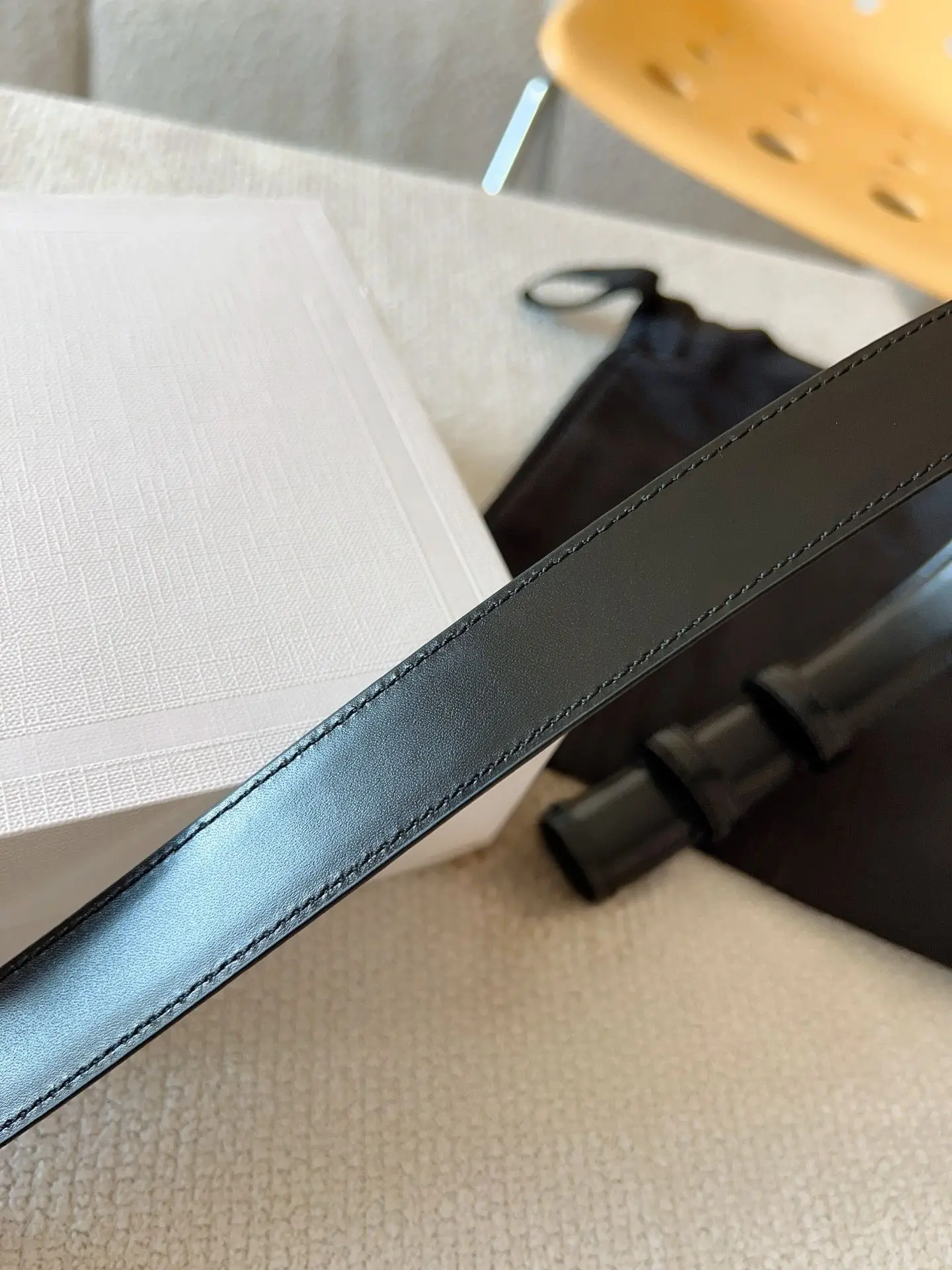 Modern Black Double Pin Buckle Thin Belt For Men Versatile Waist Strap For Jeans Casual Pants