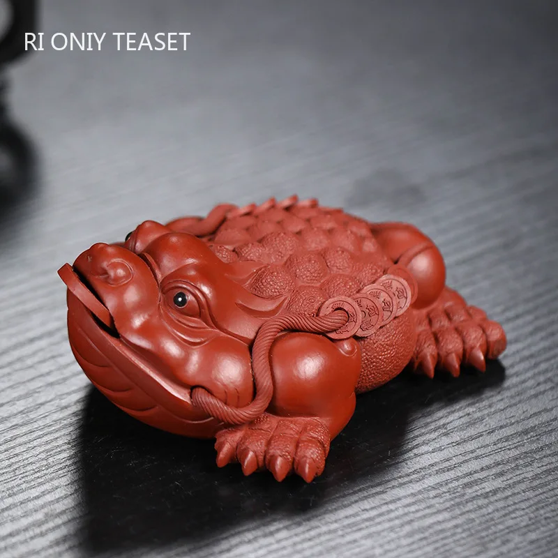 

Chinese Yixing Purple Clay Tea Pet Handmade Lucky Golden Toad Statue Zisha Ornaments Desktop Decors Crafts Tea Set Decoration
