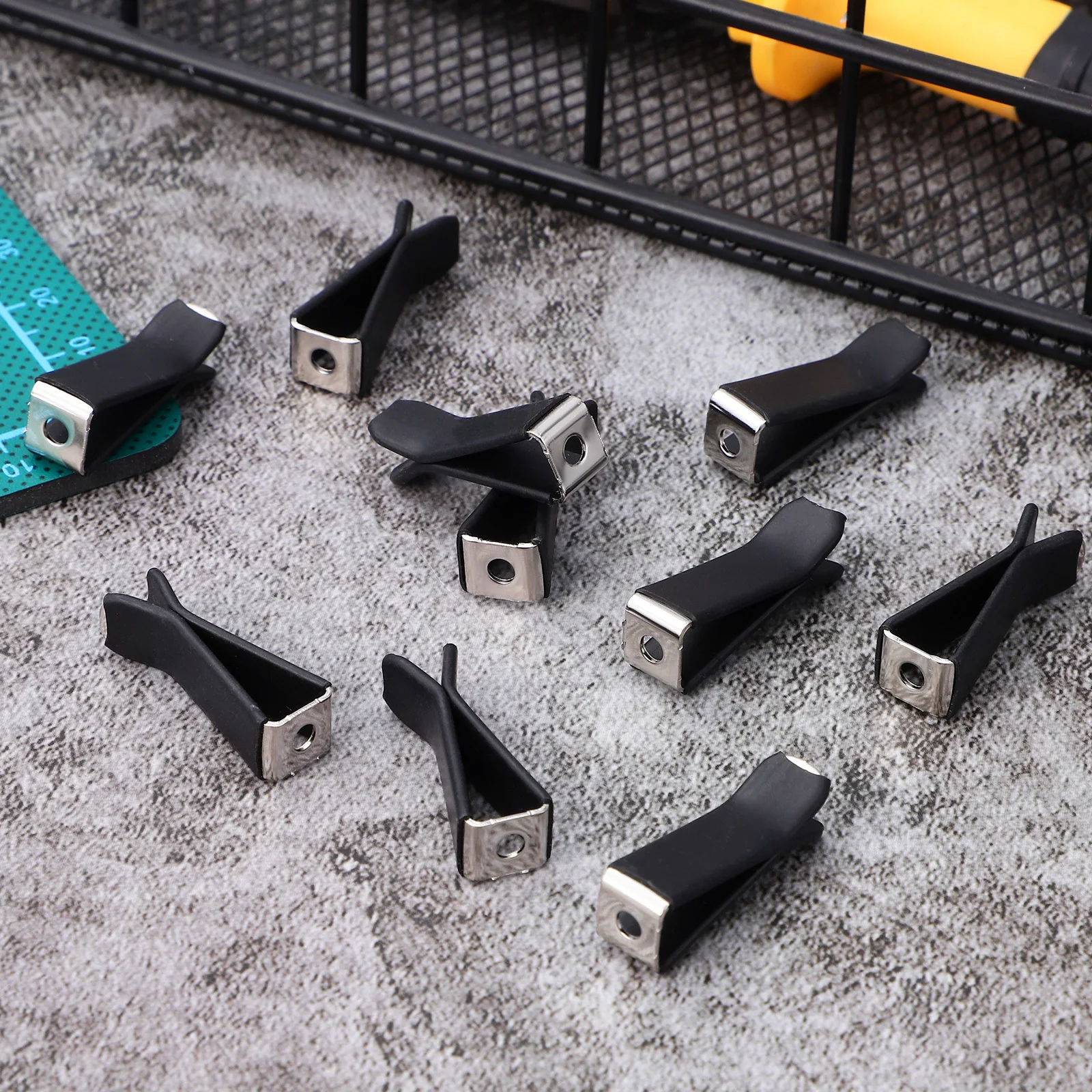 

60 шт. автомобильные зажимы для вентиляционных отверстий, металлическое крепление для парфюмерной палочки, сильная фиксация, зажим для вентиляционного отверстия для организации автомобиля, зажимы для розеток автомобиля