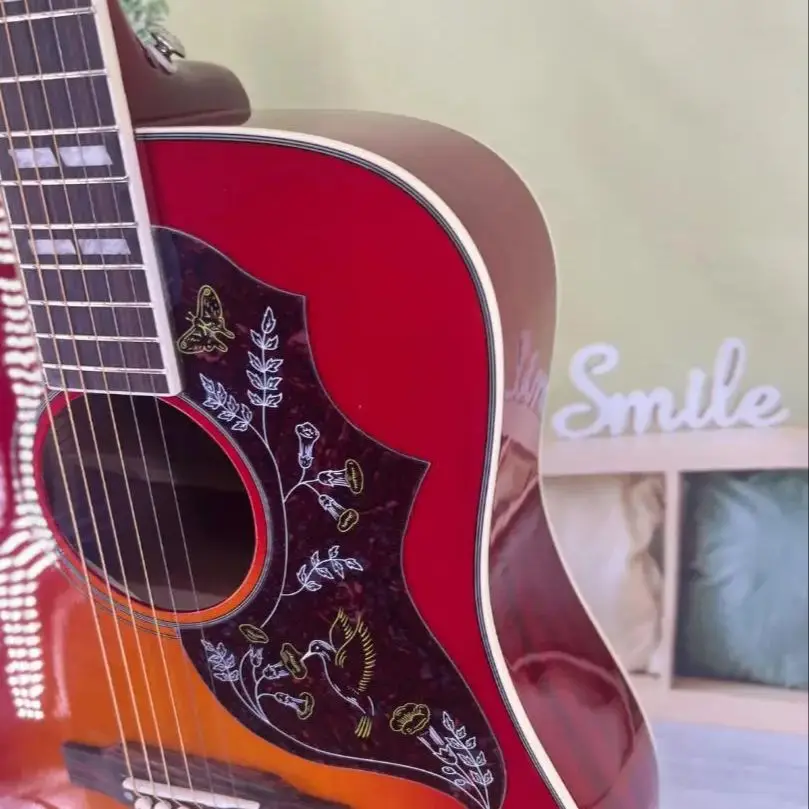 جيتار صوتي مصنوع خصيصًا وشعبيًا وشعبيًا جدًا. جسم خشب التنوب. مناسبة للمحترفين والمبتدئين. #3