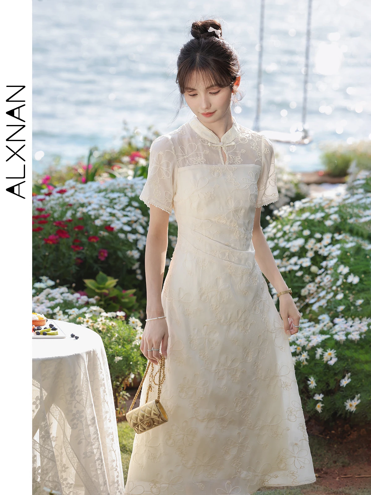 

ALXNAN Short Sleeve Long Dress Women 2024 New Summer Ruched Beautiful Embroidered New Chinese Style Temperament Dresses L37712