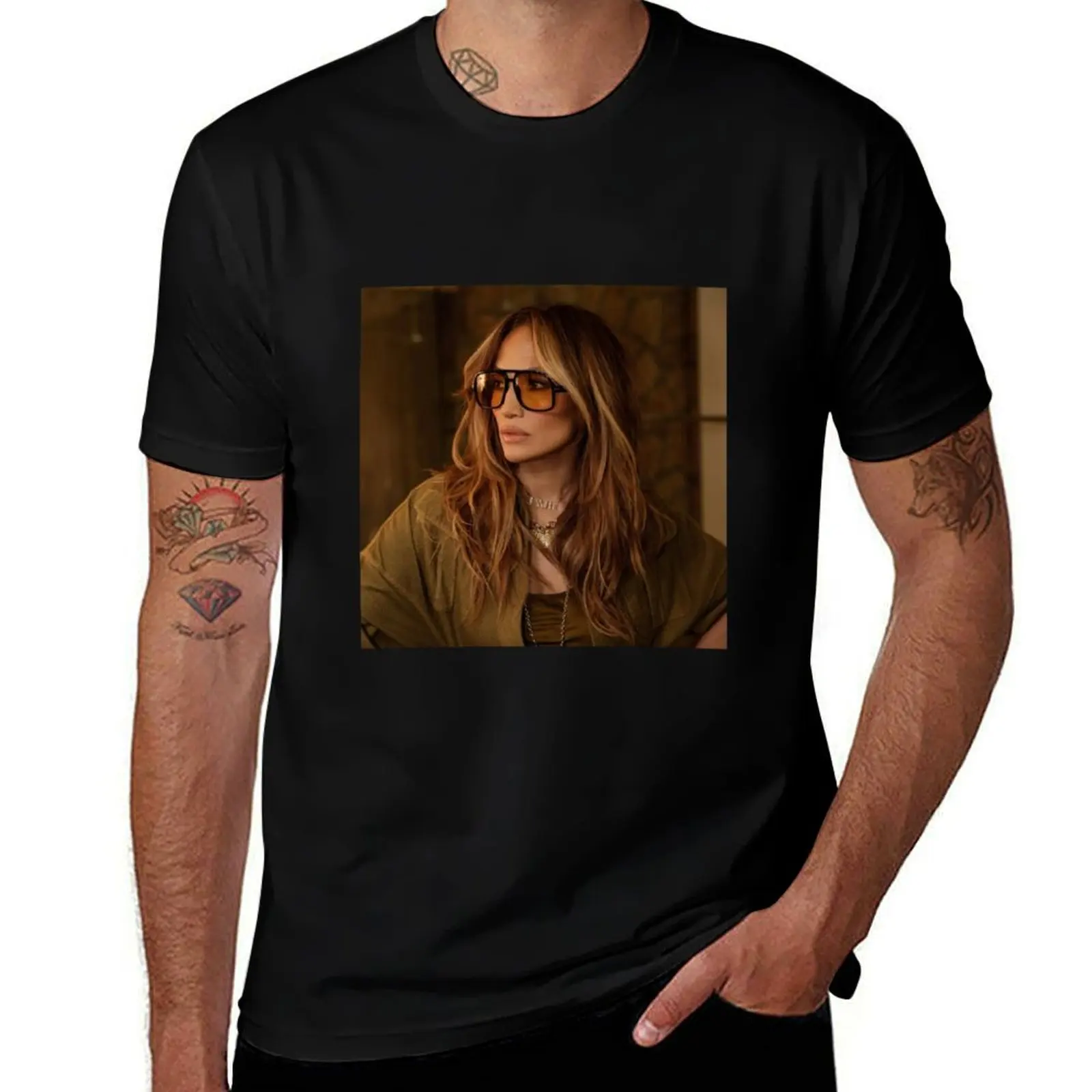 

Jennifer Lopez T-Shirt Holiday Simple Tee Shirt