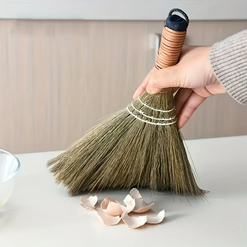 1pc Natural Handmade Small Straw Broom, Miscanthus Broom, Tabletop Cleaning Broom, Balcony Coffee Table Brush, Household Holiday