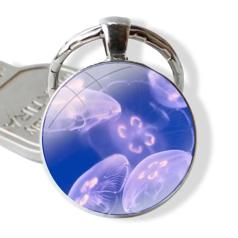 Jellyfish Keychain para homens e mulheres pingente de metal cabochão de vidro chaveiro clássico