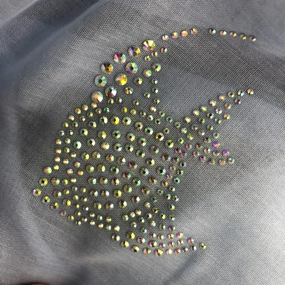 1 Pcs Butterfly Swan Heart Fish Pattern Hotfix Rhinestones Crystals Diamonds Stones Dress Trimming Heat Transfer Motif Sticker