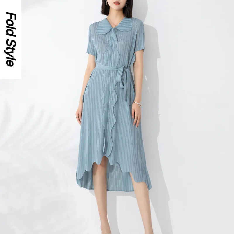 

Pleated Design, Fashionable and Oversized Women's New Short Sleeved Waist Fitting Dress with Laser Ear Edge Irregularity