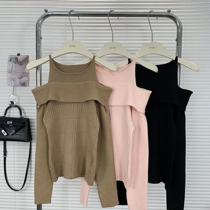 Autumn and winter temperament off shoulder long sleeved knitted sweater for women