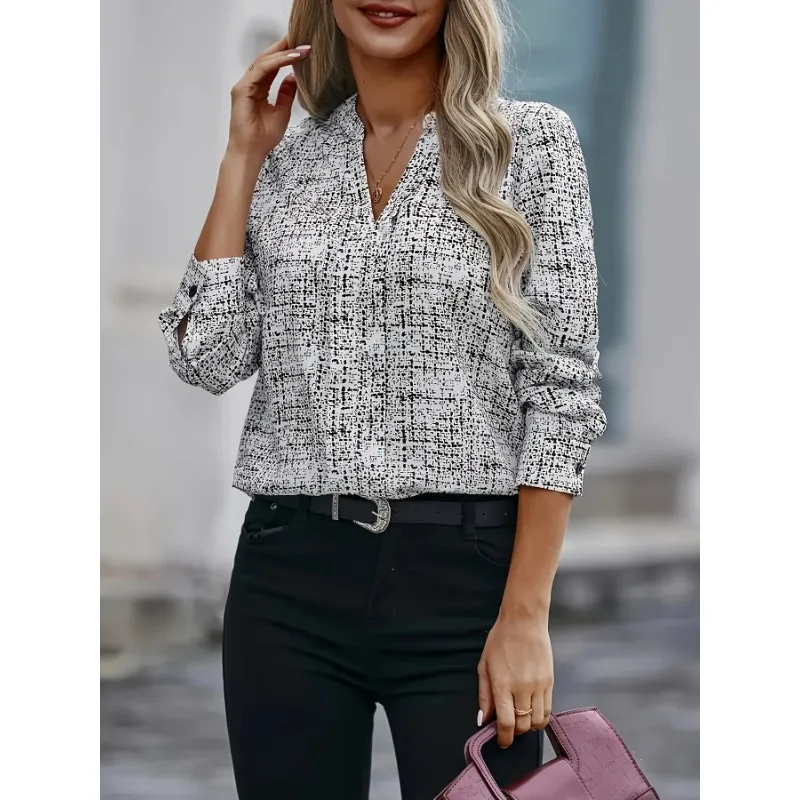 

Plus Size 1XL-5XL New Women's Fashionable Printed V-neck Shirt Women Spring and Summer Long Sleeved Shirt