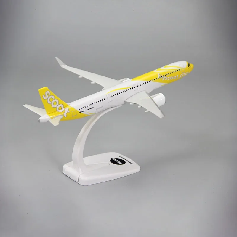 21cm NEO SCOOT Airlines Plane Model,1:200 Scale A321NEO SCOOT Airlines ABS Plastic Airplane Model Toy Aircraft Model