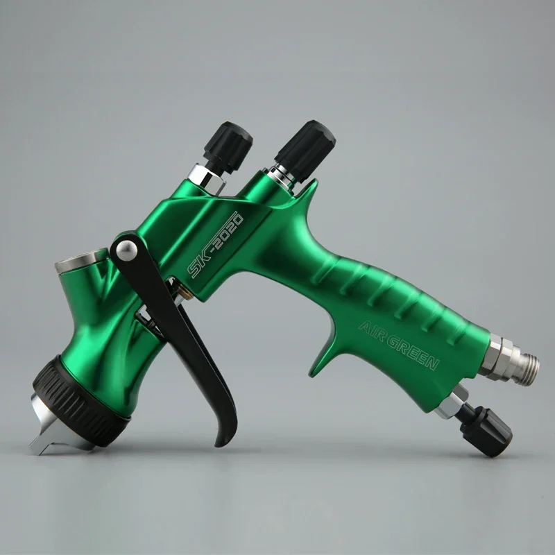 

Professional air hvlp spray gun varnishes paint for cars