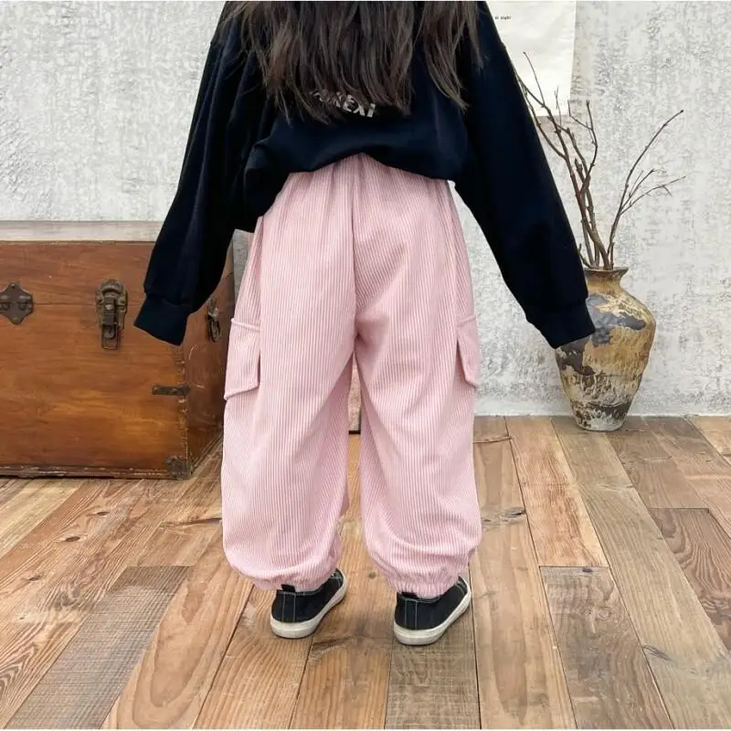 ملابس أطفال خريف جديدة لعام 2025 للأولاد والبنات سراويل البضائع على الطراز الكوري اللطيفة والوسيم سراويل فضفاضة غير رسمية متعددة الاستخدامات #3