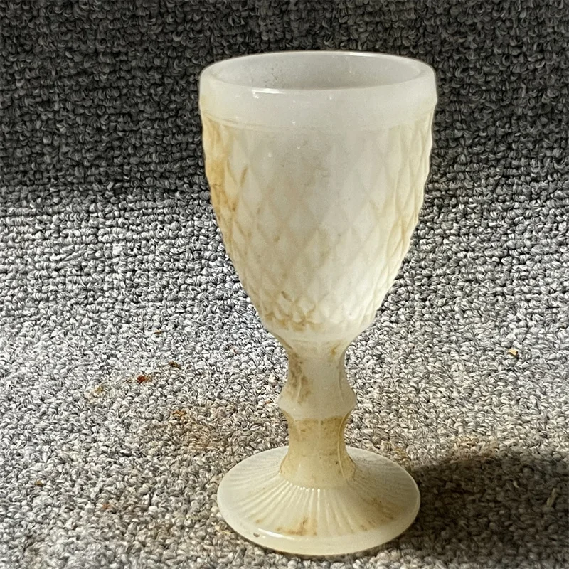 

Antique Xiuyu craftsmanship classical iade carving ornaments handles piece antique jade high footed cups Creative gifts