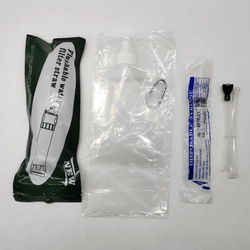 فلتر محمول من القش للشرب المباشر في حالات الطوارئ، منقي مياه معقم للتخييم في الهواء الطلق والشرب البري