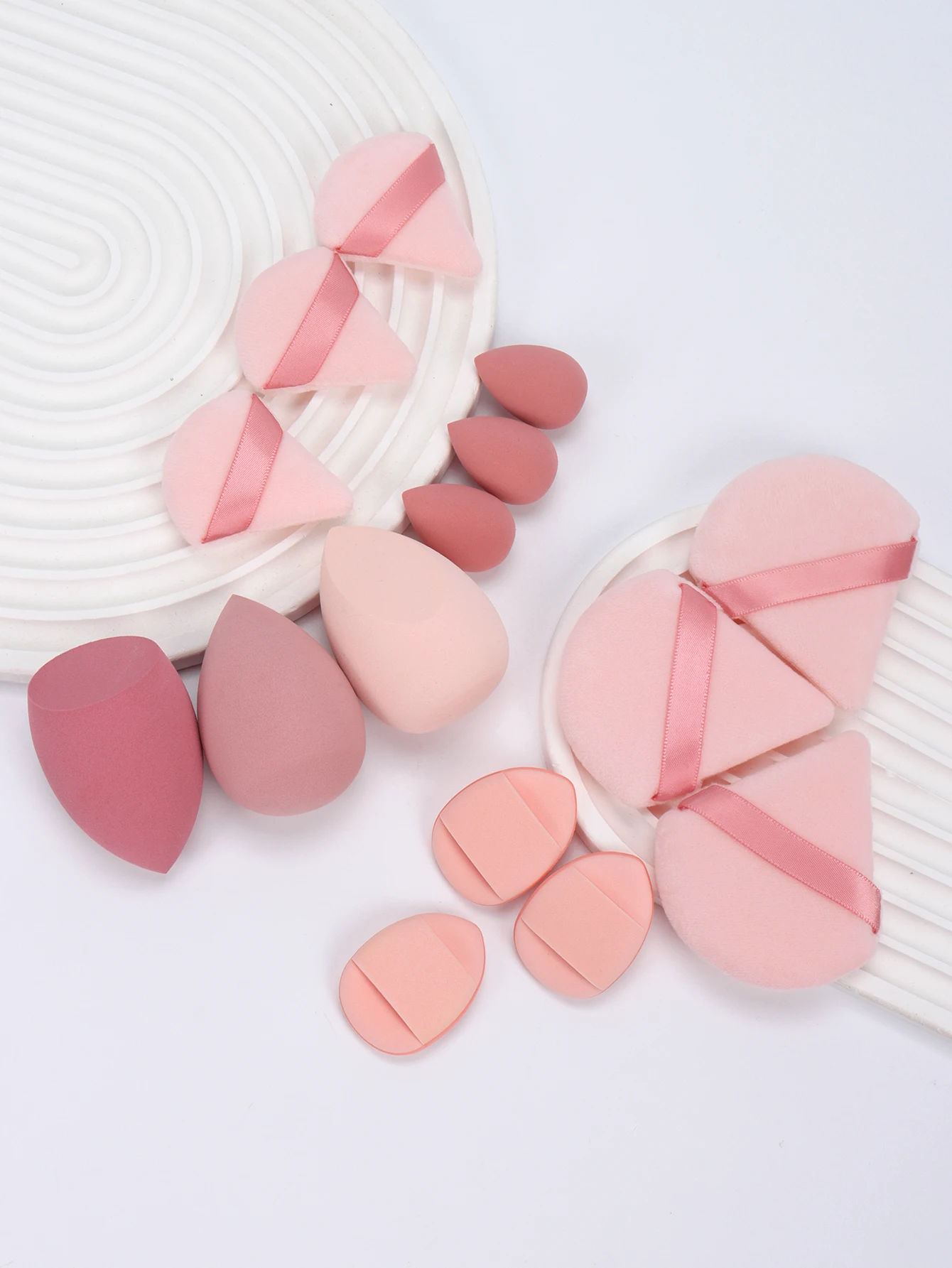 Mountain Raspberry 15-16-19-20-teiliges Set, multifunktionales Make-up-Werkzeug, das zu Wasser, trocken und nass freilegt wird größer