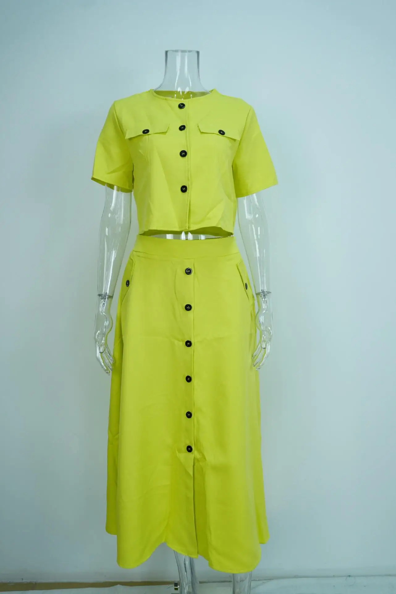 Sister Star Set Rok Kancing Sebaris Atasan Pendek Kasual Warna Polos Elegan Wanita Grosir Set Dua Potong Komuter Temperamen