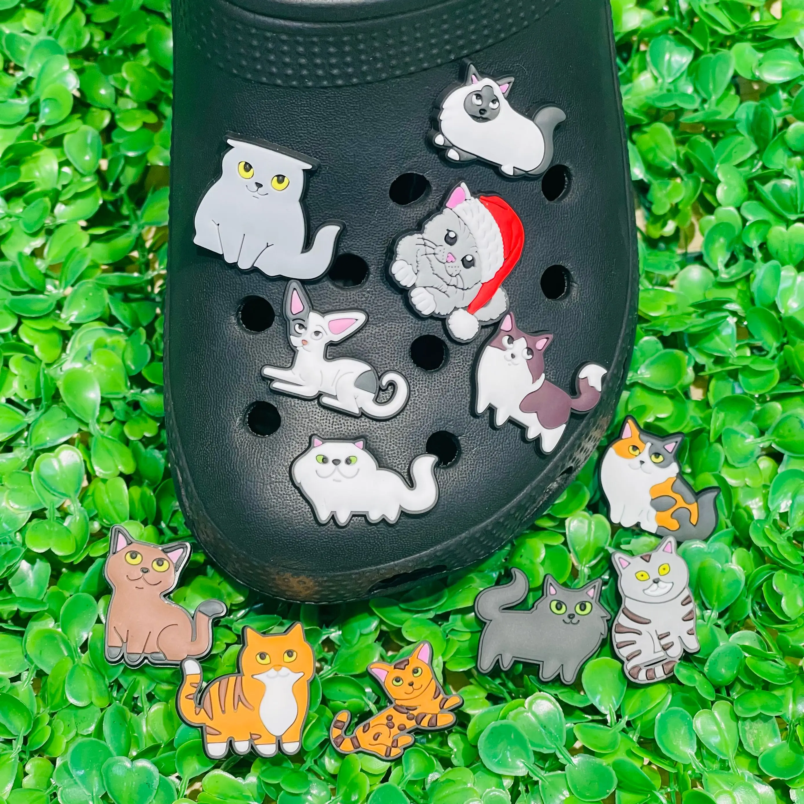 12Pcs Cartoon Cat Series PVC Shoe Charms For Clogs Pins Hole Shoes Ornaments Sandals Accessories DIY Bracelets Holiday Present