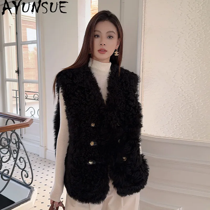 

AYUNSUE Natural Tuscany Sheepskin Fur Vest Women V-neck Real Leather Sleeveless Jacket Woman Winter Clothes Luxury Шуба Женская