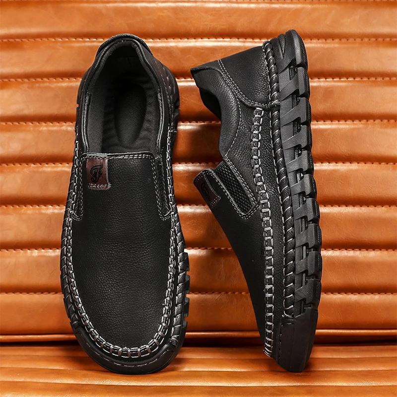 

2025 Autumn High quality casual leather shoes man black breathable soft mens Hand-sewn loafers classic Dress Shoes Low-top shoe