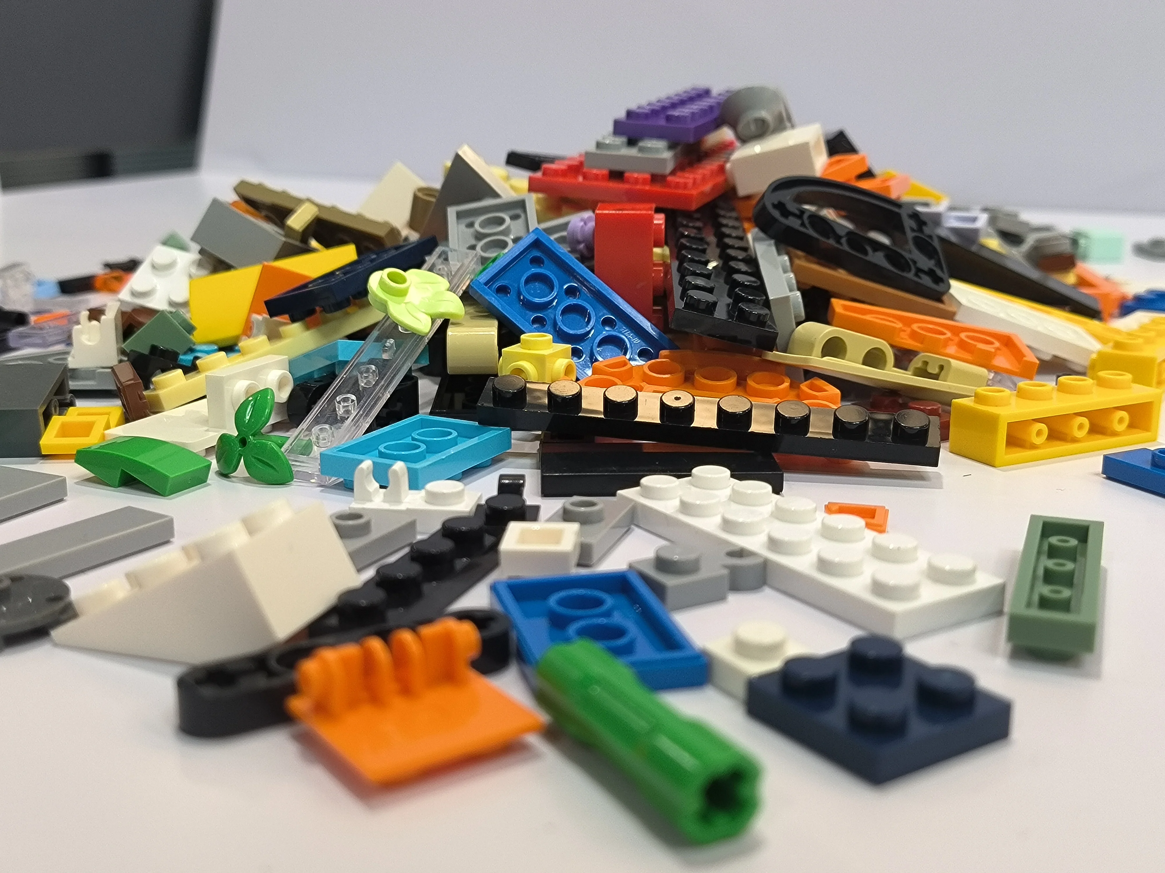 MOC Настраиваемые кирпичи Печати детали Цвета DIY Строительные блоки Модель в подарок Вы хотите с праздничным списком Копия наборов Lego BL RB LD IO