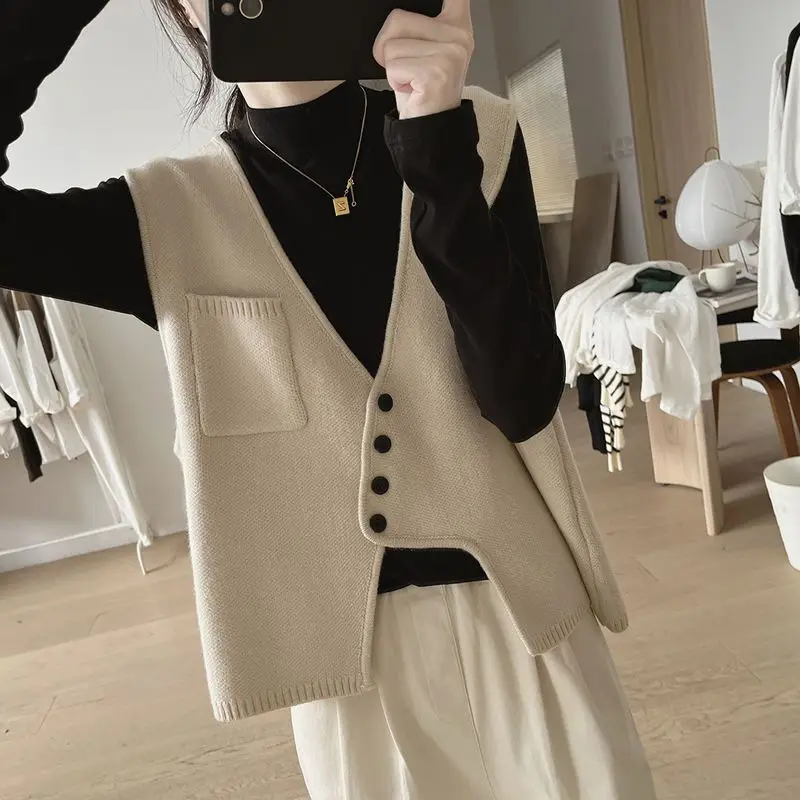 Sleeveless Sweater Vests Women Knitted Loose Leisure Solid V-neck Simple Vintage Asymmetrical Designed Chic Fashion New Winter