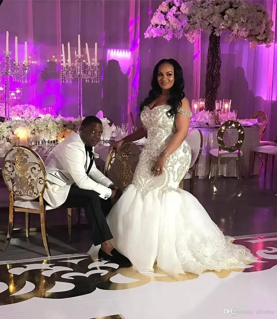 Maßgeschneiderte arabische Meerjungfrau-Hochzeit mit Perlen und Pailletten, glitzernde schulterfreie Brautkleider, sexy V-Ausschnitt, Kirchenbrautkleid in Übergröße