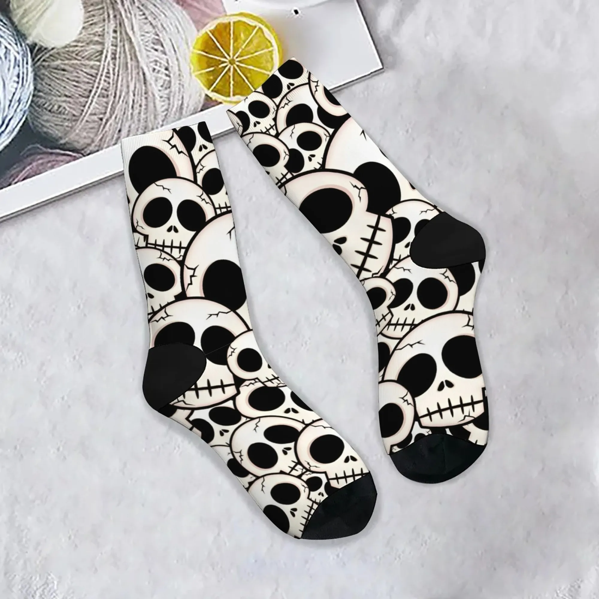 Dunkle Trend-Socken mit Totenkopf-Motiv, bequem, atmungsaktiv, rutschfest, lässig, Crew-Socken, Neuheit, Harajuku, Straße, Hip-Hop, Herrensocken, Geschenk