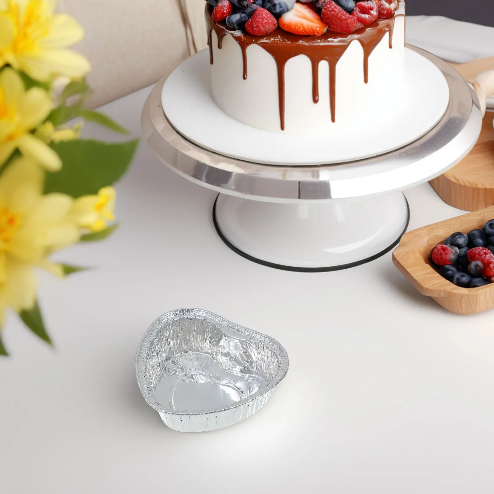 

50Pcs Heart Shaped Aluminum Foil Disposable Baking Cups Mini Pie Dessert Egg Tart Cake Pans Outdoor Travel Bbq