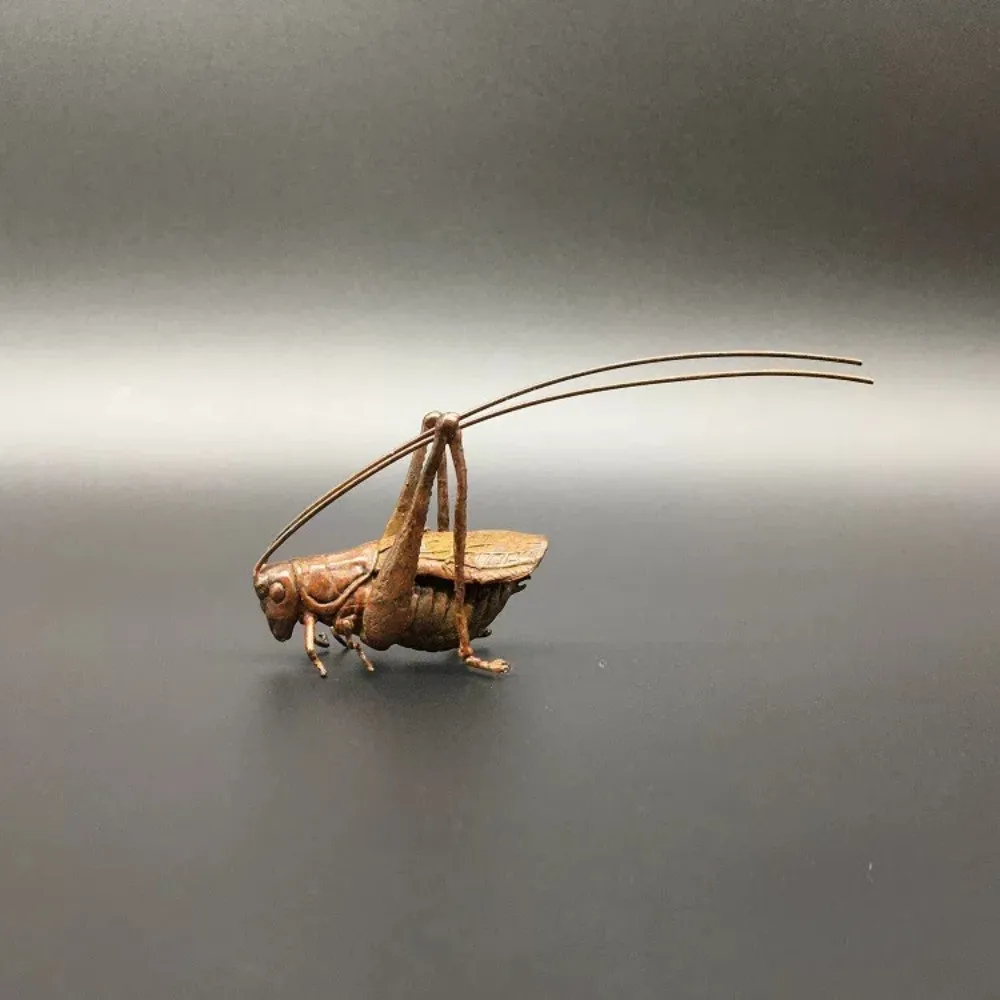 Solid Brass Handmade Grasshopper Cricket Locust Mini Statue Tea Pet Desk Decor Gift