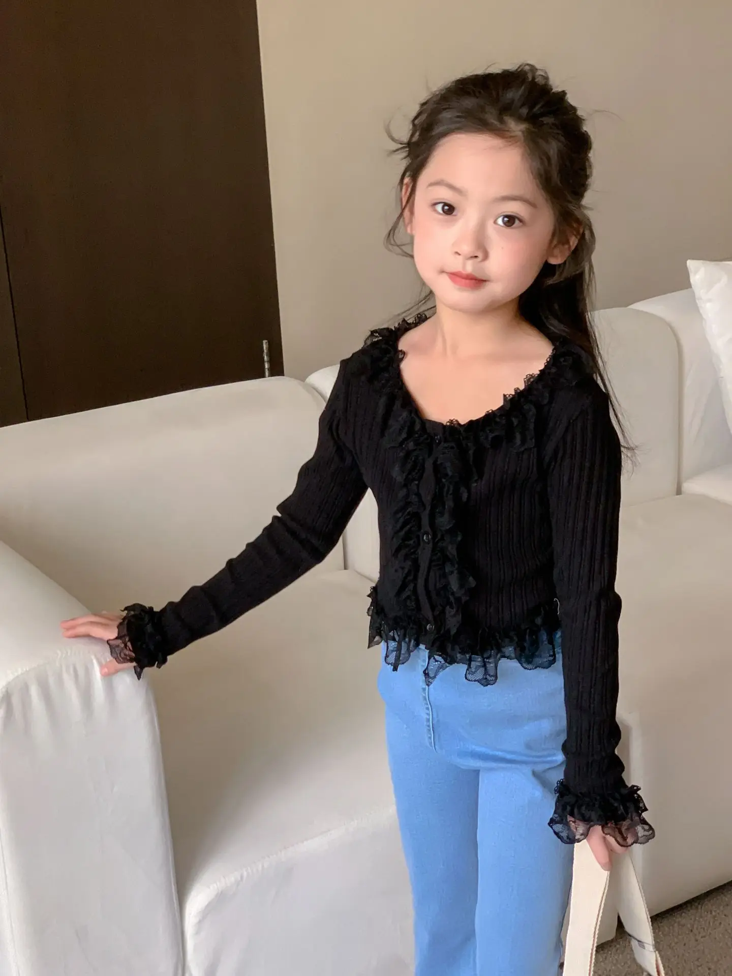 Children Clothing Girls T-shirt 2024 Spring New Fashionable Girls Sweet Lace Long Sleeve Princess Sweet Solid Color Top