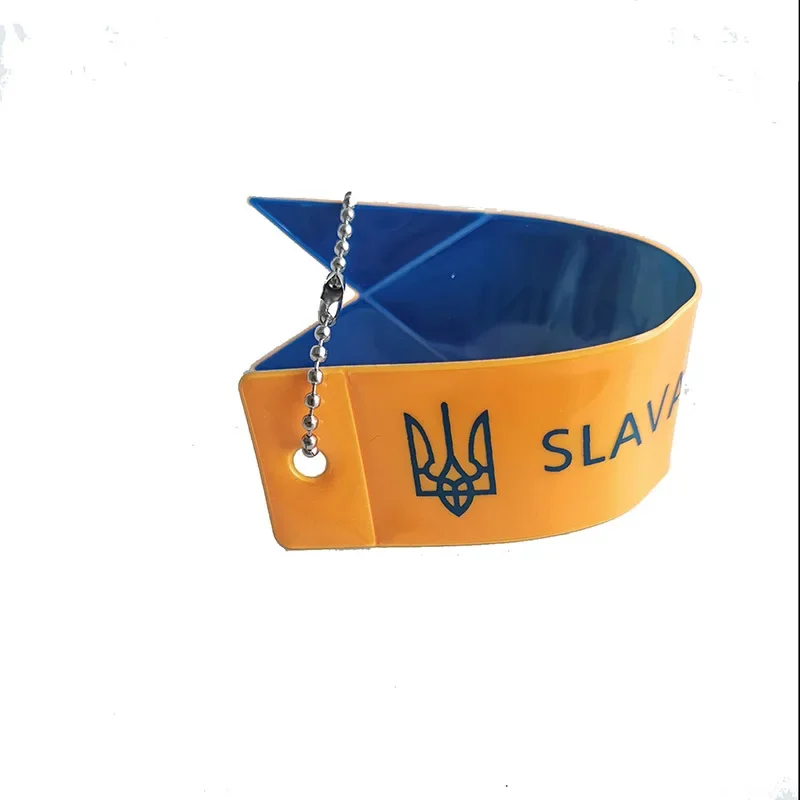 1 Piece Reflective Ukraine Flag Keychain Slava Ukraini Ribbon Carabiner Clip Reflective Badge Lanyard Attachment