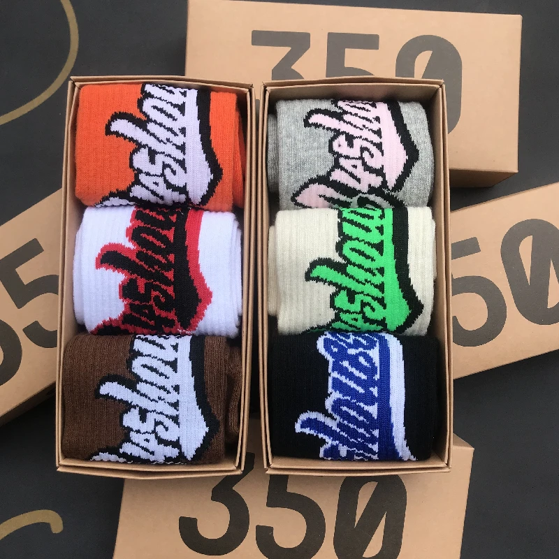 Men\'s Socks 3Pair/Box Colorful Letters Street Personality Wild Funny Hip Hop Couple Fashion Skateboard Basketball Sports Socks