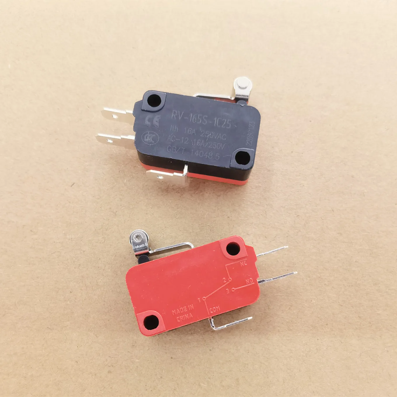 Original new 100% micro switch RV-165S-1C25 roller lever silver dot metal wheel 16A 250VAC