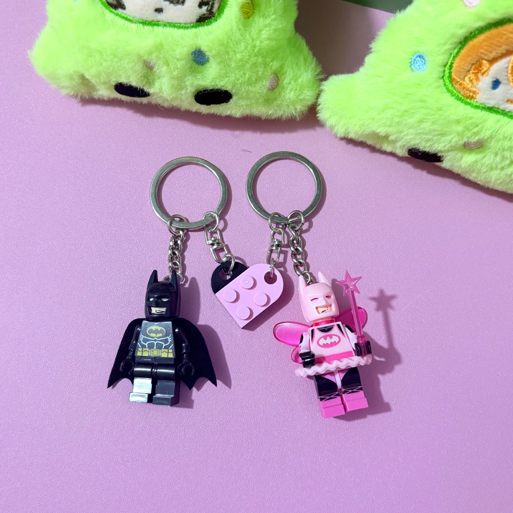 

2 PCS Handmade 3D Enchanted Pink Fairy And Gothic Bat Magnetic Keychains Charm Pendant for Backpack Couple Gift Cosplay Props