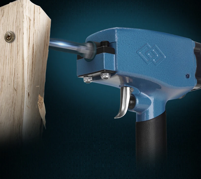 

Pneumatic pull-up nail pulling machine