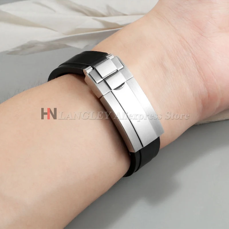 Cinturino per orologio in gomma morbida da 20 mm per Rolex Green Water Ghost Daytona Diver Band Bracciale sportivo da uomo con fibbia pieghevole in silicone impermeabile